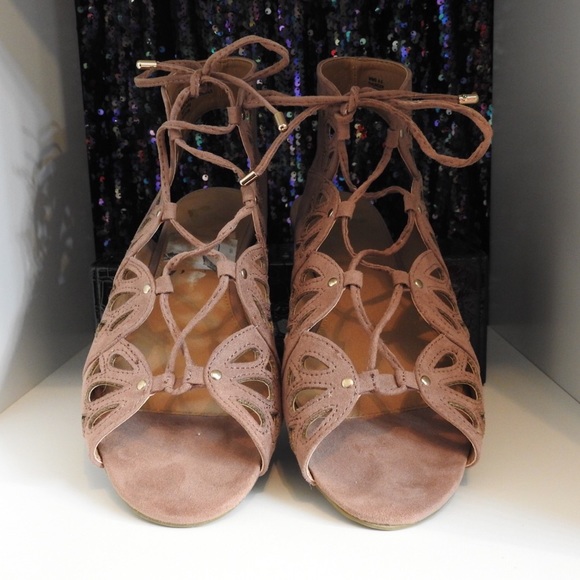 Blush Gladiator Sandal - Picture 2 of 4